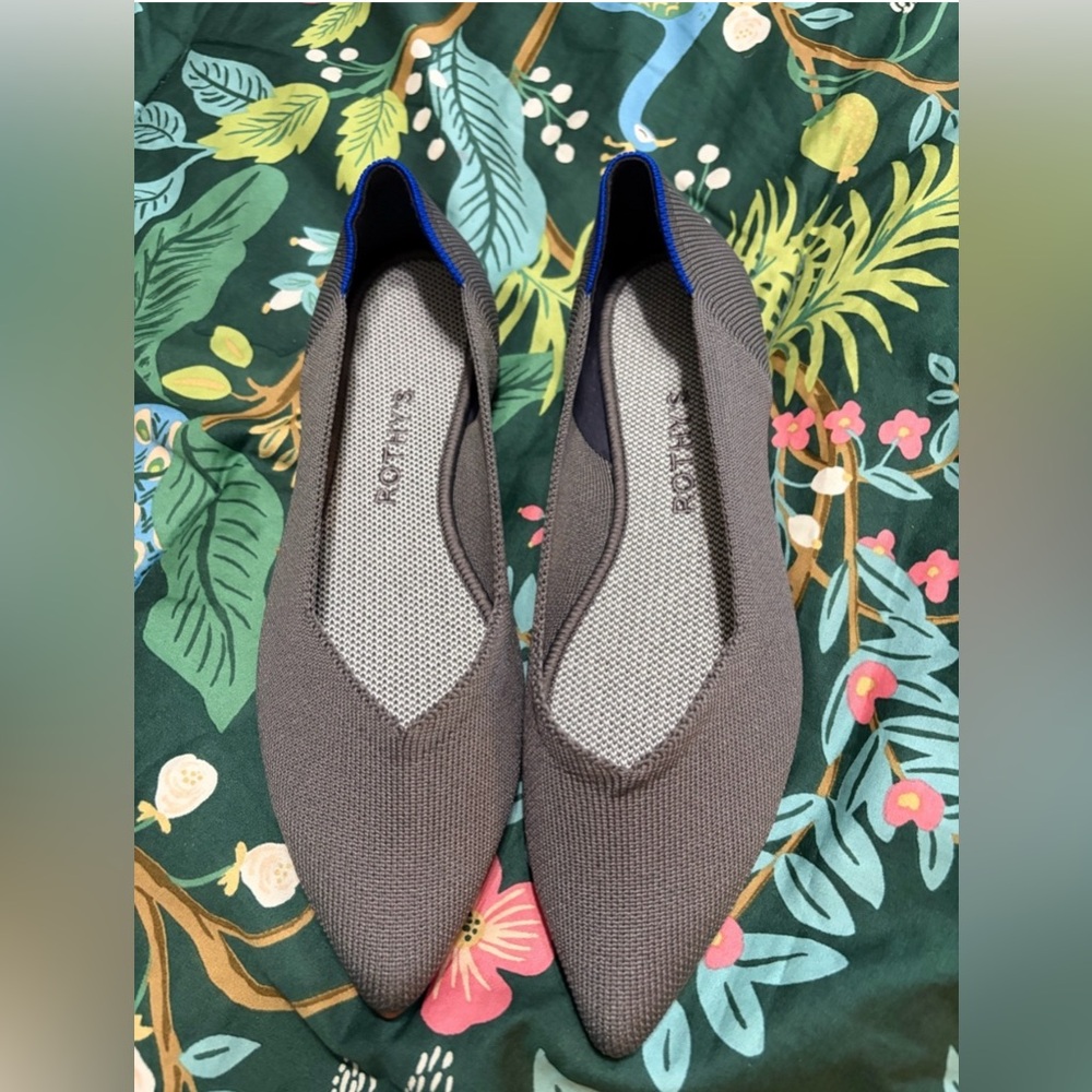 Rothy's Pointed Knit Flats in Gray with Blue Trim